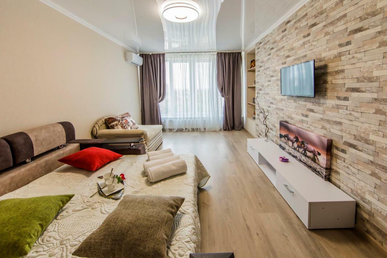 基輔The Best Rest In This Stylish, Cozy Apartament.公寓 外观 照片